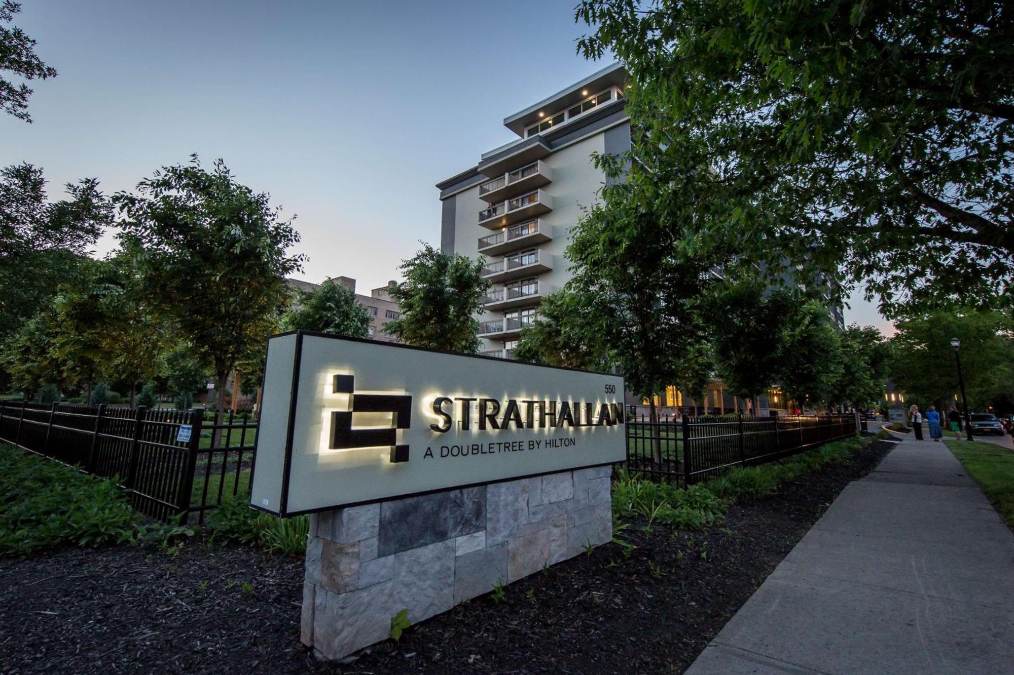 The Strathallan - A Doubletree By Hilton Rochester Exterior foto